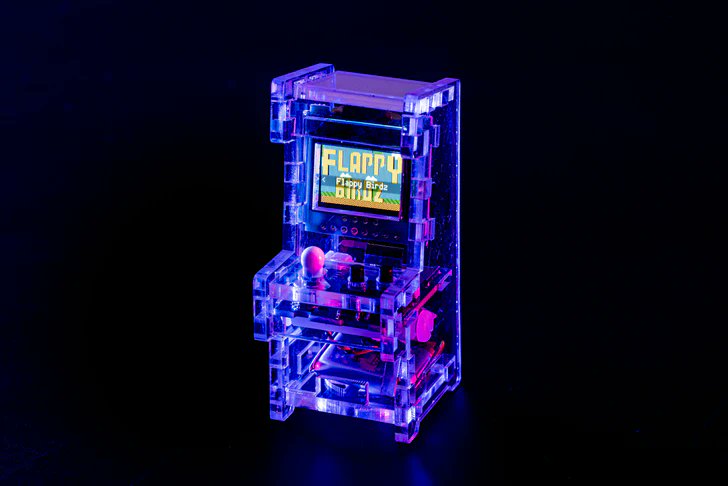gizyatai's tweet photo. 🔥新入荷🔥
小さなアーケードゲーム機｢TINY ARCADE DIY KIT｣と極小ゲーム機の｢POCKET ARCADE｣という､小さくてかわいいゲーム機がまたまた入荷しました！ #ギズ屋台 #POCKETARCADE #TINYARCADE
POCKET ARCADE:https://t.co/B4SV8cZo92
TINY ARCADE DIY KIT:https://t.co/GeFA8AAQvk https://t.co/oxTNIQNA9G