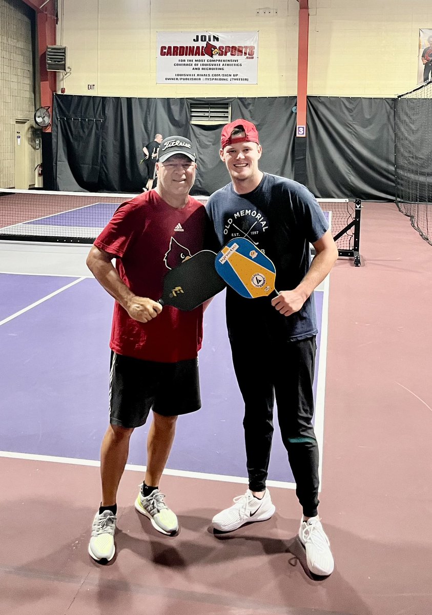 Jspa on Twitter "This Louisville Legend and MLB Pitcher can throw a