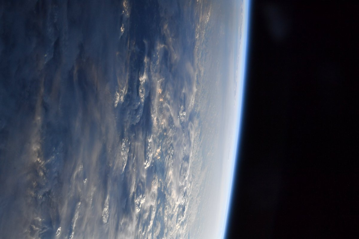 astro_kjell's tweet photo. Thank you to our families, friends and to all of the incredible folks at @NASA, @SpaceX and our partner agencies that made these views possible. #Crew4 https://t.co/xroKbx6kXm