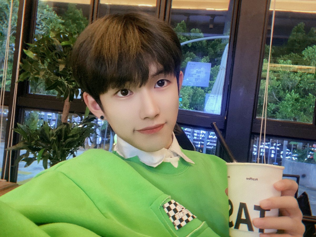 To_LHX's tweet photo. 有人控股入股吗？🌚 https://t.co/O9x6x1R6o2
