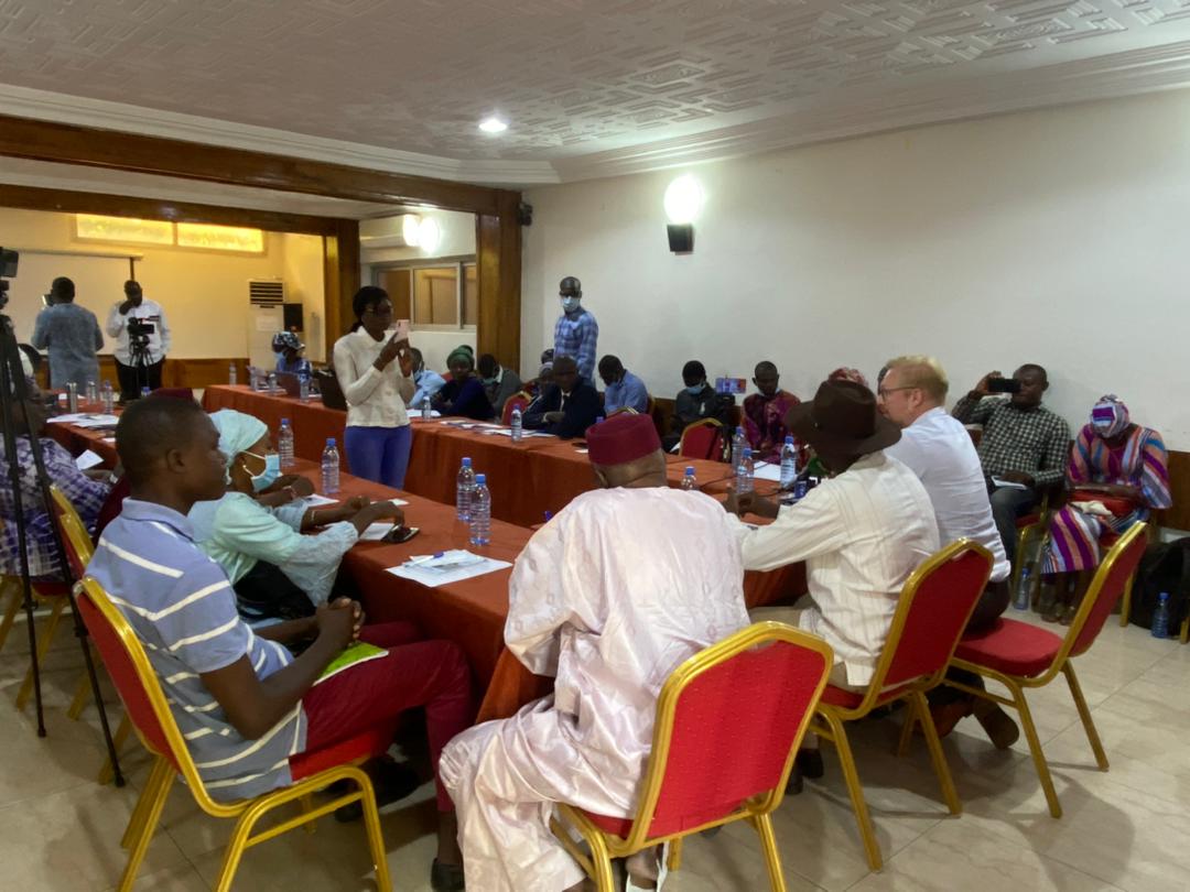 Le Réseau Democracy tech squads a participé à l'université d'été organisée par  Tuwindi avec l'appui de la  #FES_Mali  10 et 11 Octobre 2022 à Bamako ( Hotel Colibris), sous la thématique : La démocratie expliquée au citoyen Lambda.
<a href="/WeAreNIMD/">NIMD</a> <a href="/tuwindi/">Tuwindi Foundation</a> @Fes_Mali
