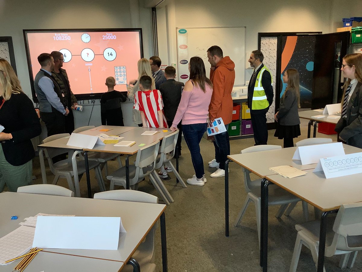 birleyhead's tweet photo. Yesterday we welcomed 600 visitors to the academy.  An amazing evening.  Couldn't be prouder of all our ambassadors. LEAD values in action @birleyacademy @charnocklead @rainbowforgeaca @birleyprilead @birleyspalead @LEADAcadTrust https://t.co/LbMjXbPJWo