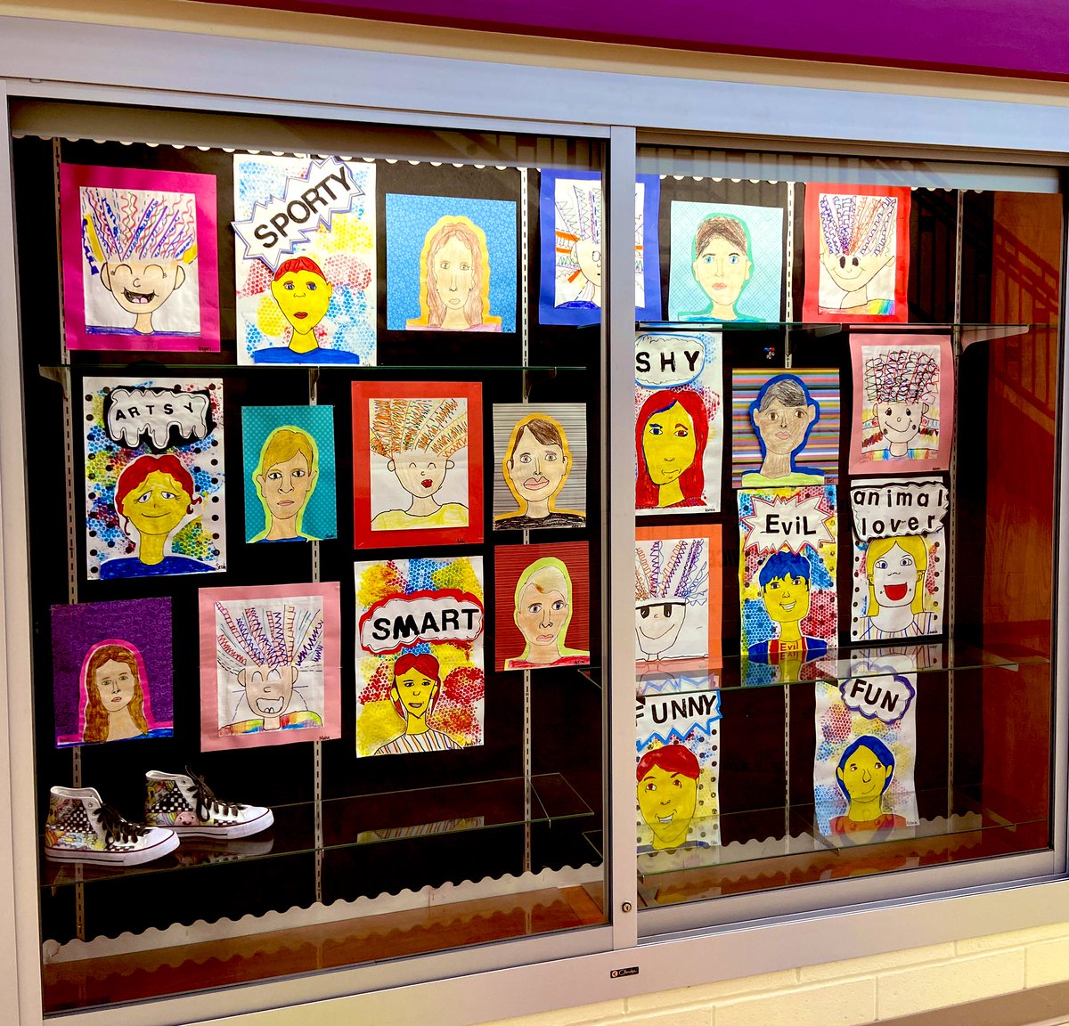 So happy to see the Roosevelt talent pouring out of the art room 🎨 So happy to have you here, Mrs. Murray! 💜💛