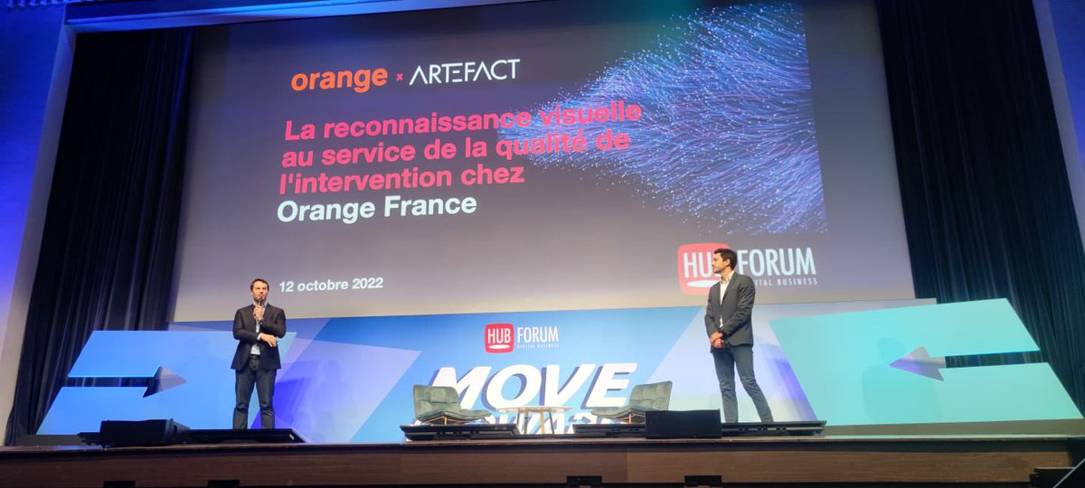 Flora_Ribeiro_'s tweet photo. Lorsque le digital agit au service de l’expérience client chez @Orange_France ☄️

Grâce à @ArtefactDigital, l’IA est au centre de la stratégie d’#Orange 🤖

#IA #UX #DigitalTransformation #HUBFORUM2022 https://t.co/C8fzFP88d5