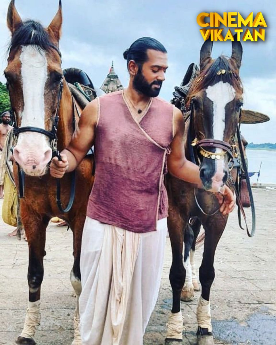CinemaVikatan's tweet photo. செம்பனுடன் சேந்தன் அமுதன்! 🐎⚔
#AshwinKakumanu | #Semban | #PS1 | #PonniyinSelvan https://t.co/rNlnCX83v6