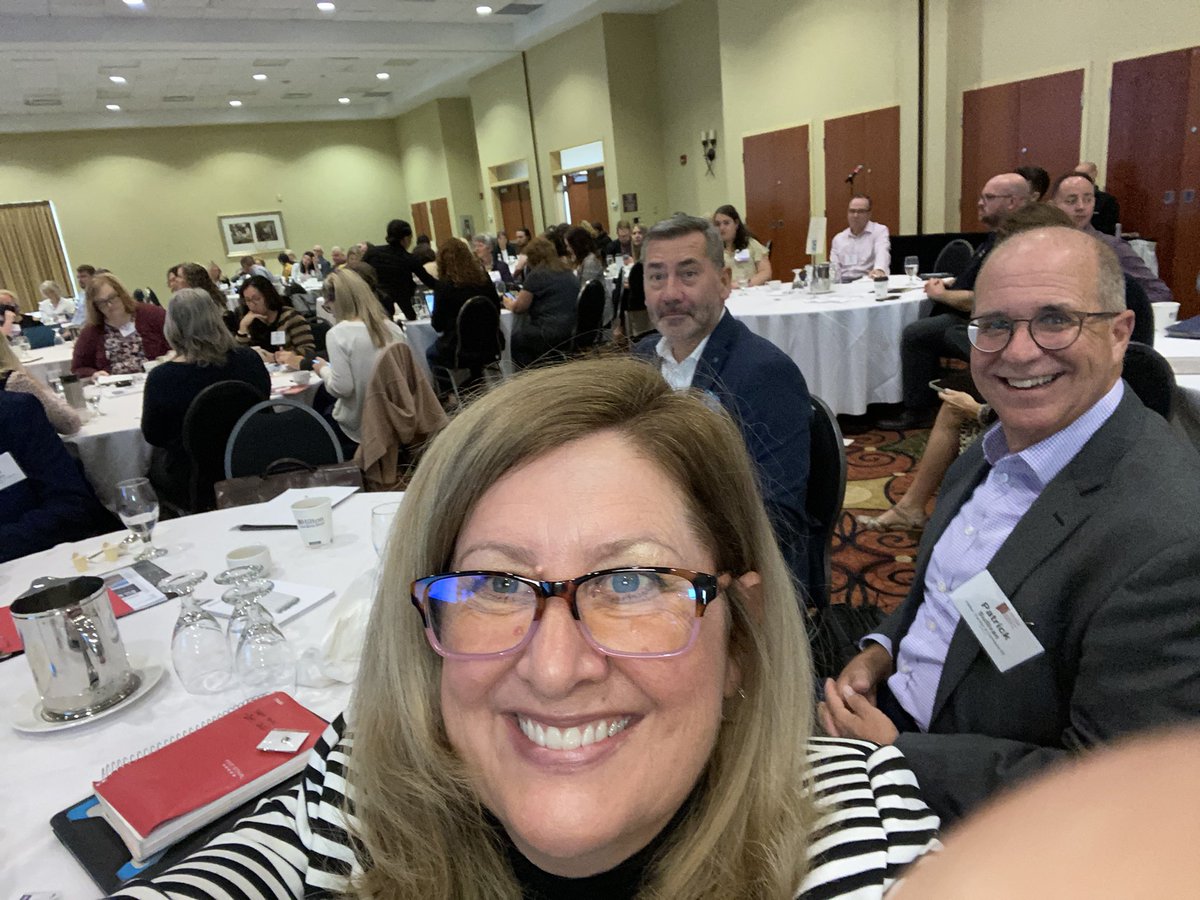 SenKristaRoss's tweet photo. Exciting to have 5 members of #TeamChamber @Fton_Chamber attending #ccecagm in Ottawa. Love learning from our peers and reconnecting with Chamber leaders from coast to coast! #RecordAttendance https://t.co/pNfcfBPStD