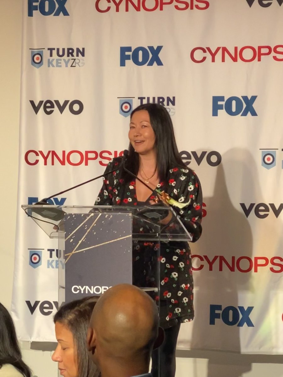 Comscore tweet media