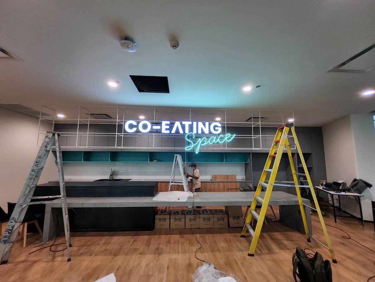 ASvanevik's tweet photo. Excited about the new @nansen_ai Hub we’re setting up in Bangkok with @SCB10X_OFFICIAL 🇹🇭

Finished in a few weeks 🤩 https://t.co/5wraxQBK7b