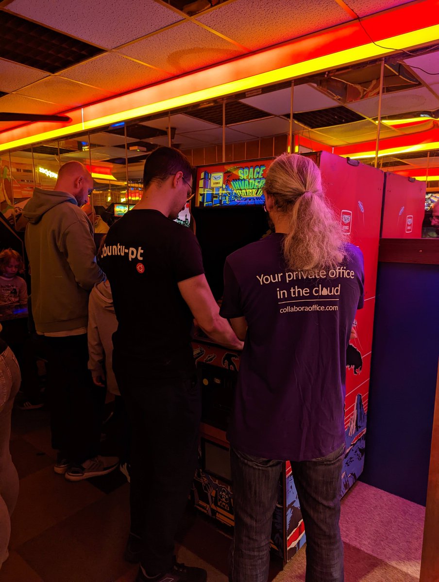 PedroPS's tweet photo. Using the power of @podcastubuntupt t-shirt 🐓 to master #spaceinvaders and #foosball during #COOLDays meetup more at https://t.co/KEBnkiT1Cl https://t.co/MSrZew4BaM