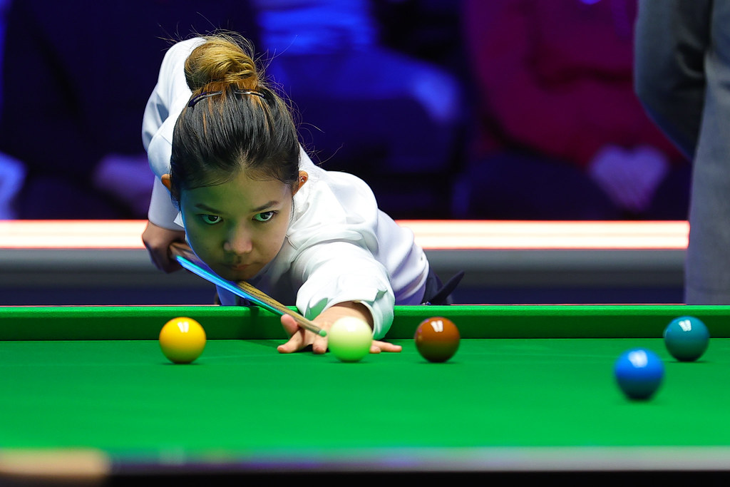 Our reigning world champion Mink Nutcharut 🇹🇭 is currently 1-1 with compatriot Noppon Saengkham in the BetVictor Scottish Open qualifiers - follow live scores 👇 livescores.worldsnookerdata.com/LiveScoring/Ma… #WomensSnooker