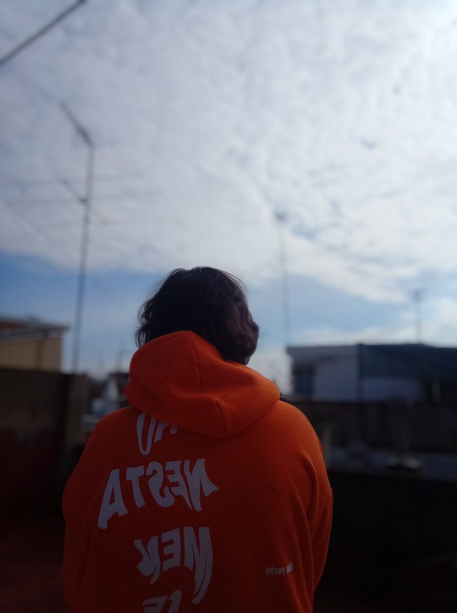 RosaFerragud's tweet photo. ✨Tus manos me soltaron con la fuerza de quien quiere dejar de formar parte de mi✨
#honestamentetriste #htalbareche #albareche https://t.co/LozGewCmPA