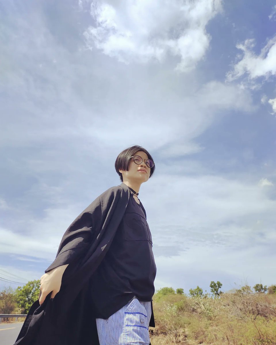 Lazcht's tweet image. today during bus break 🛣️🏜️
#butfirstletmetakeaselfie