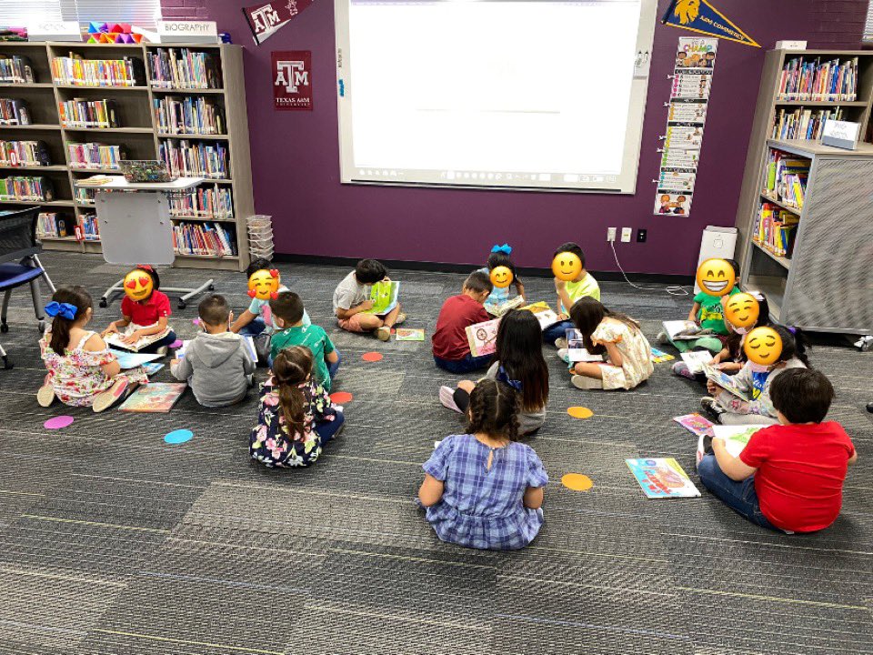 Nothing makes me happier than seeing students excited about checking out new books then reading and sharing them with friends! 😍🥰📚📖 #GrowingReaders #Books #Reading #LibrarianLife #TeacherLibrarian #TheStultsWay #LibrariesinRISD #RISDBelieves