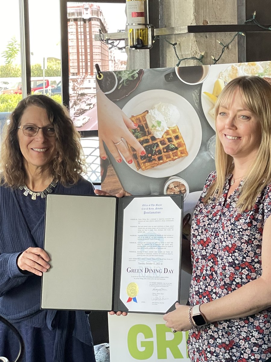 greenUPNV's tweet photo. Suzanne Gronemann, Sustainability Program Manager @CityofReno, presenting a mayoral proclamation declaring  10/11 as #GreenDiningDay!

greenUP! President, Donna Walden, accepted the proclamation on behalf of the new GreenDiningNV, a coalition promoting sustainability in dining https://t.co/ycBHDKaf2F