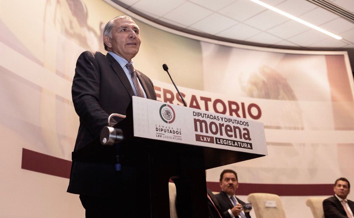 adan_augusto's tweet photo. Hoy sostuvimos una reunión con diputadas y diputados de @PartidoMorenaMx @PTnacionalMX y @partidoverdemex para impulsar la reforma a la Guardia Nacional y que sea una propuesta que llegue fortalecida hacia los congresos locales. https://t.co/Zb11DhKrkz