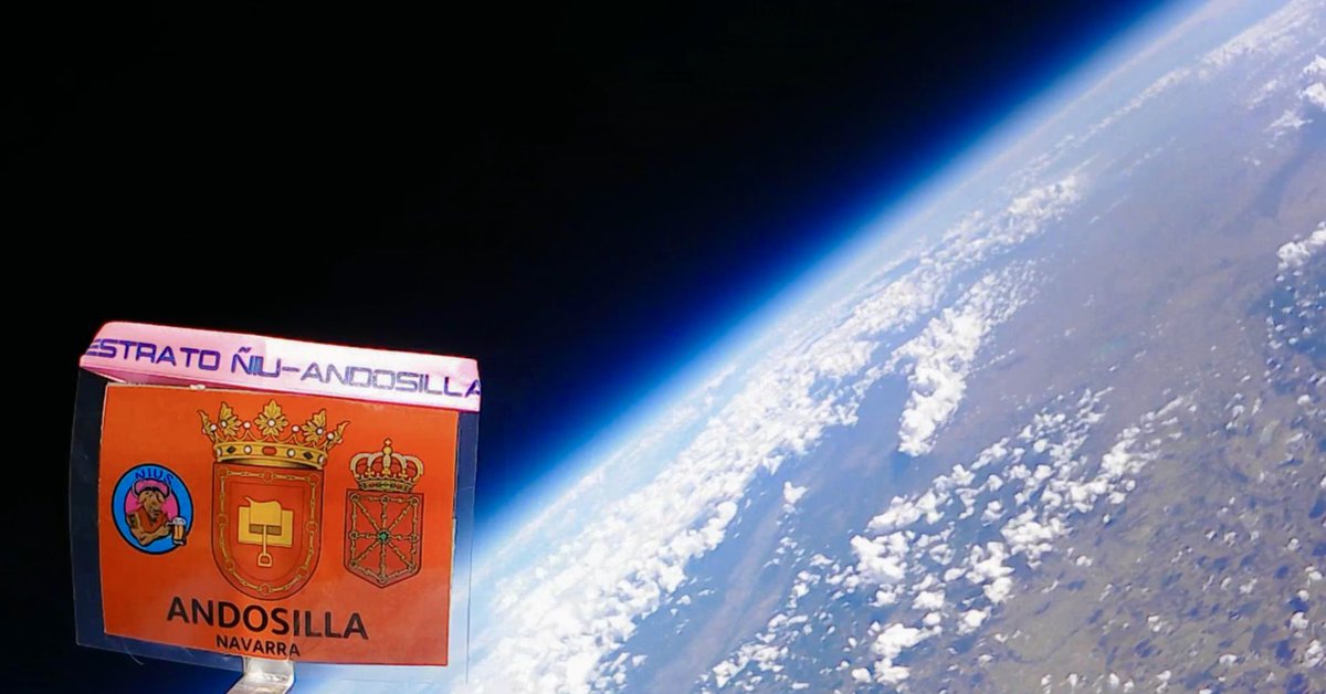 davidarriazu95's tweet photo. Hoy mis amigos y yo hemos llevado el escudo de Andosilla, el de Navarra y el logo de nuestra cuadrilla a la estratosfera. https://t.co/vffv6dl5tv