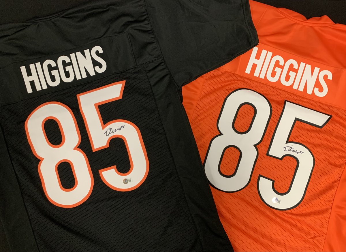 If Tee Higgins scores a touchdown AND Cincinnati wins today, we'll give a Tee Higgins autographed jersey to someone who retweets this tweet AND follows us!