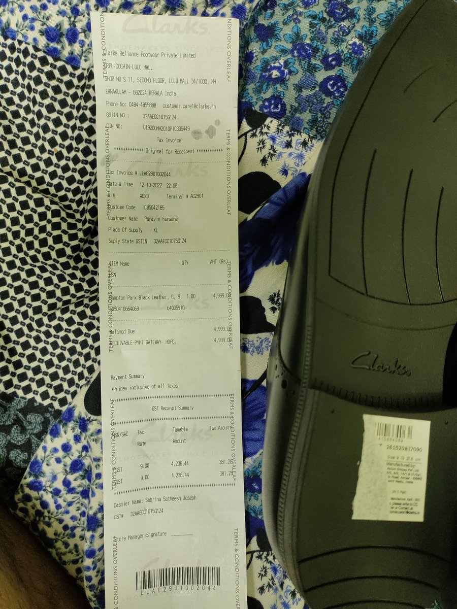 fayisofficial's tweet photo. The price tag was then 4499. And even i mentioned it to the store manager but he said something else and diverted the topic exactly like a magician. But when i got home. My question is where is my 501 INR. Are  the brands tricking us?
Or the money went straight to the manager? https://t.co/mNcV2iSSHN