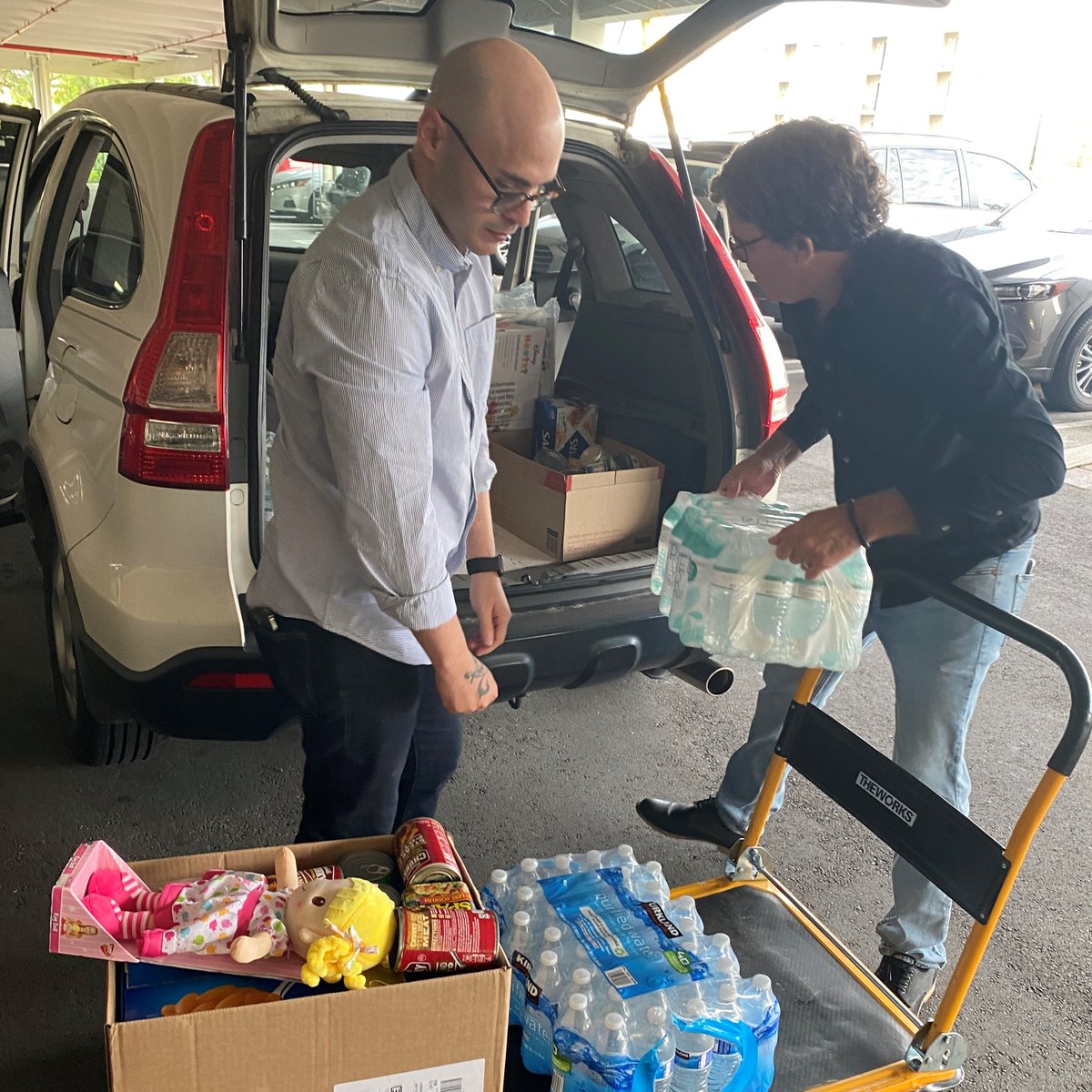 apcte_engineers's tweet photo. The @CHAcompanies Miami Office came together to contribute to the recovery of the communities devastated by Hurricane Ian. Donations were made to the @Cityofdoral who partnered with @GEMmissions to support the affected locations. #TheCHAway #HurricaneIan #HurricaneRelief https://t.co/VP8VP75xcj