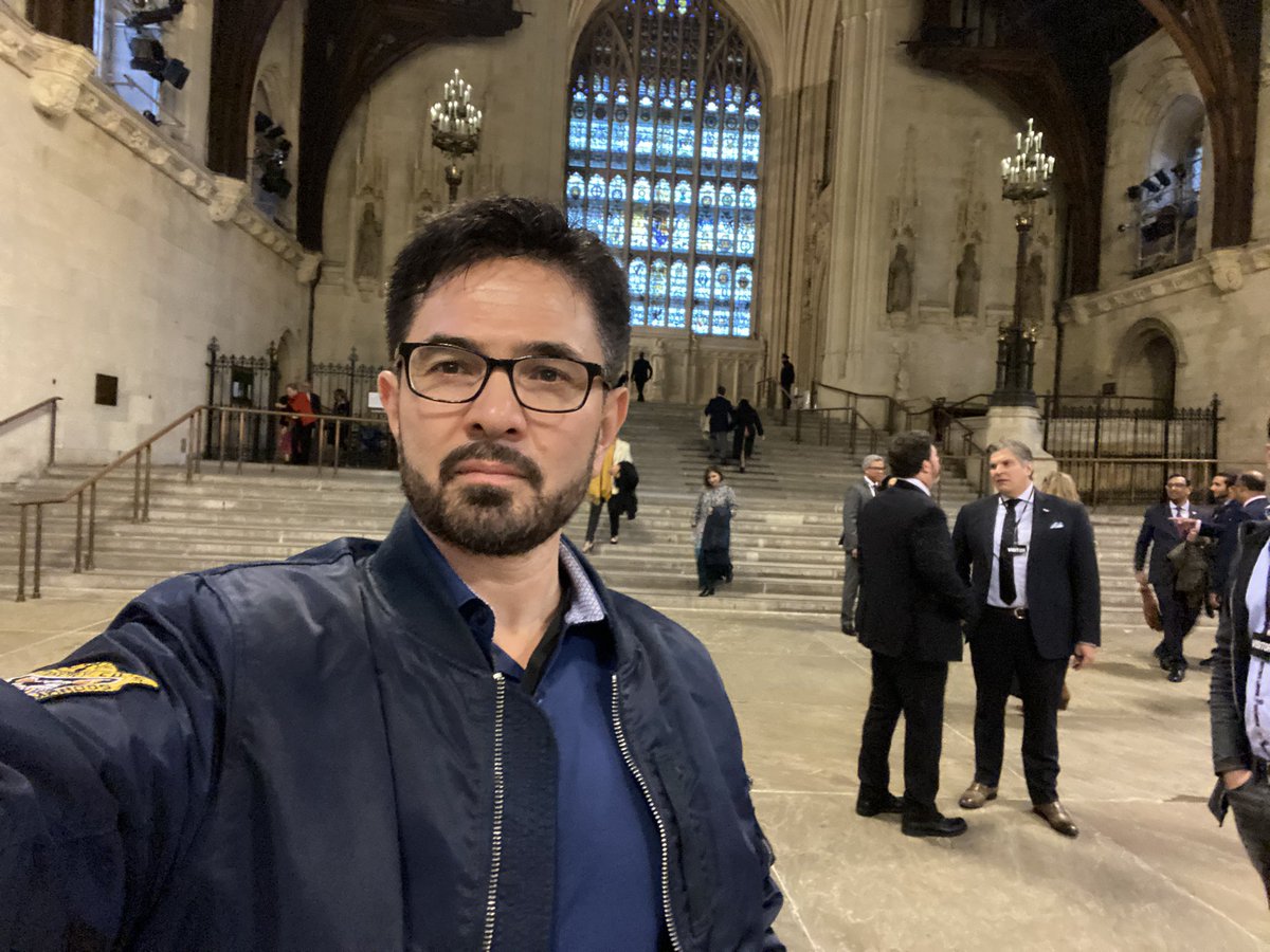 BahaduriAhad's tweet photo. تظاهرات پر‌شکوه و پر از دستاورد لندن و لابی گروهی در داخل پارلمان بریتانیا پایان یافت.
امیدواریم این‌‌گونه کارزارها آغازی باشد برای پایان بخشیدن به کشتار و نسل کشی هزاره‌ها در افغانستان.
#StopHazaraGenocide
سلفی: لحظاتی پیش، داخل پارلمان https://t.co/8nqZ0CDbQ2