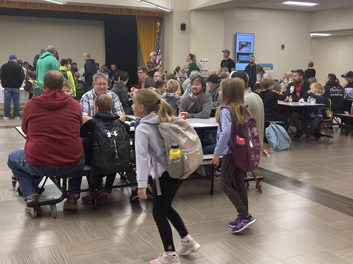 BV_East's tweet photo. We are thankful for all of the adult role models who took the time to join us for doughnuts and social time this morning before school.  It was a packed house.  We promise that we will have more doughnuts next time! #bvbarons #bvproud @BV_Barons https://t.co/Orttld7pmq