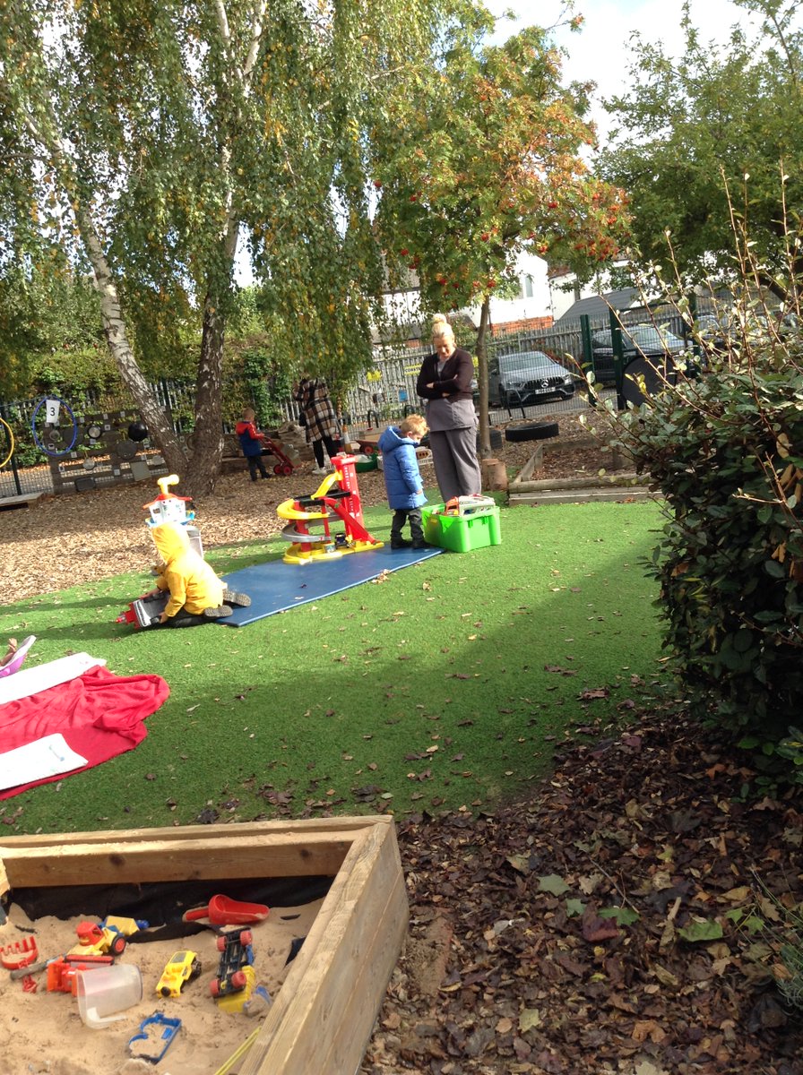 BPSHull's tweet photo. A huge thank you to all the parents, carers and grandparents who came to the nursery's Walk in Wednesday session. It was lovely to see the children so happy and confident when showing the adults their learning environment and routine. #BPSEYFS #BPSPSHE #ParentasPartners https://t.co/qBvQnq51Od