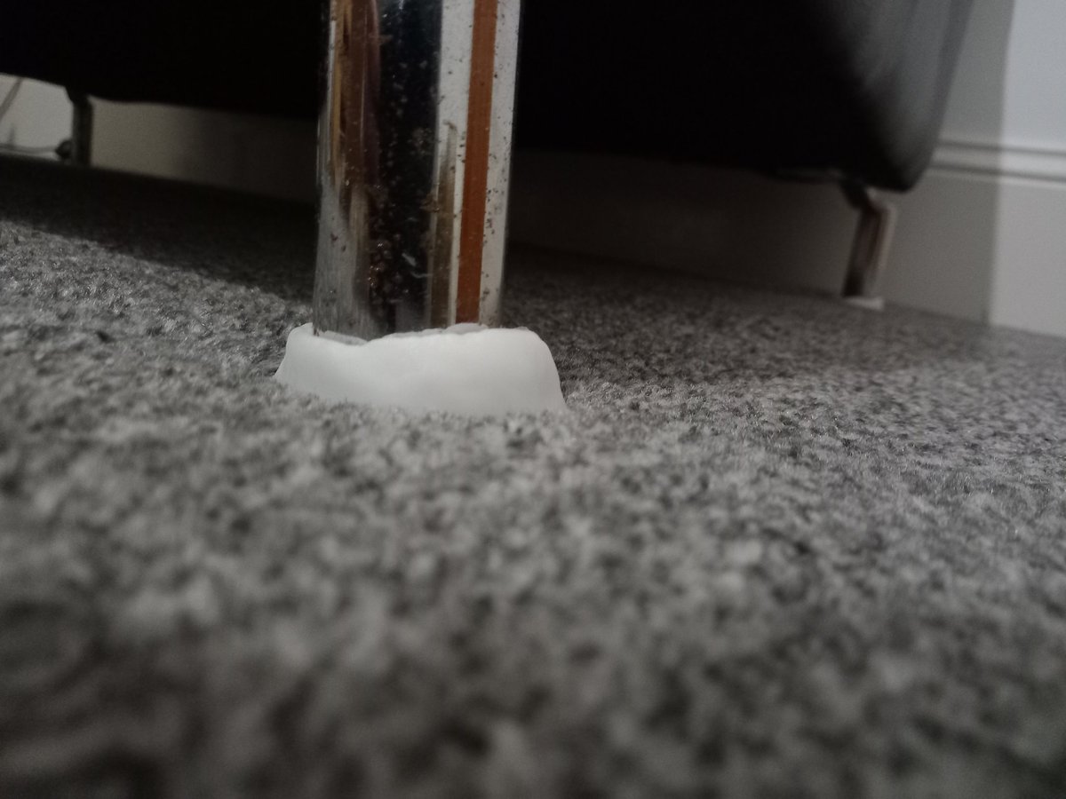 BuzzWirePhotog's tweet image. Why buy when you can make. 
@thermoworxltd #thermoplastic moulded sofa feet flat castors to stop the bare tube feet from ripping the carpets #castors #sofafeet #sofalegs