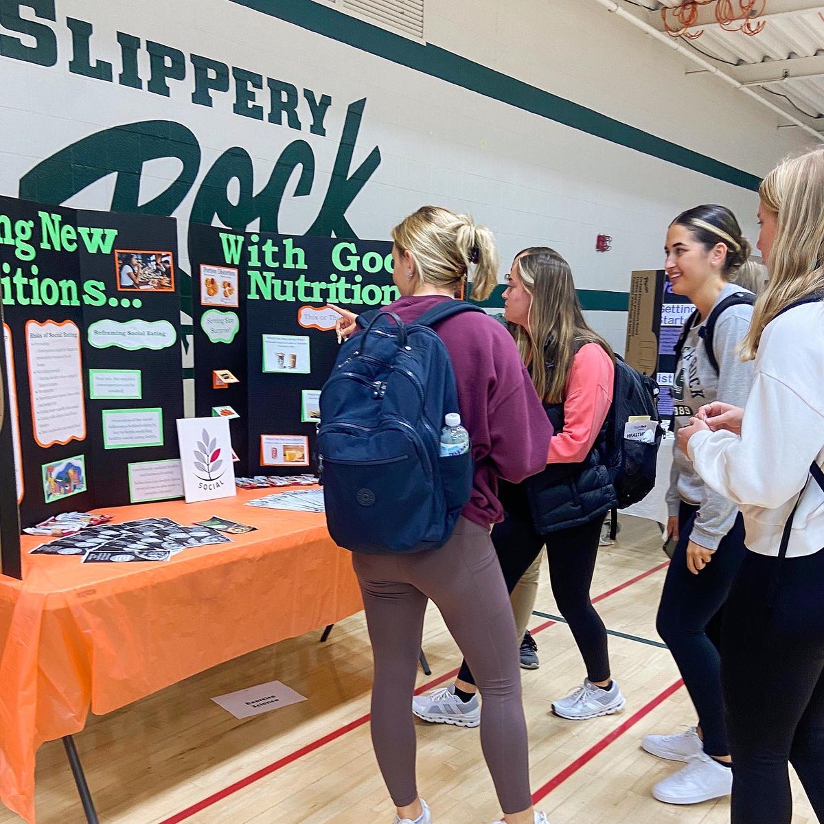 SRUExSci's tweet photo. SRU’s annual Health Fest was held yesterday at the ARC. Check out some of these cool booths! https://t.co/MXPJqQwrBu