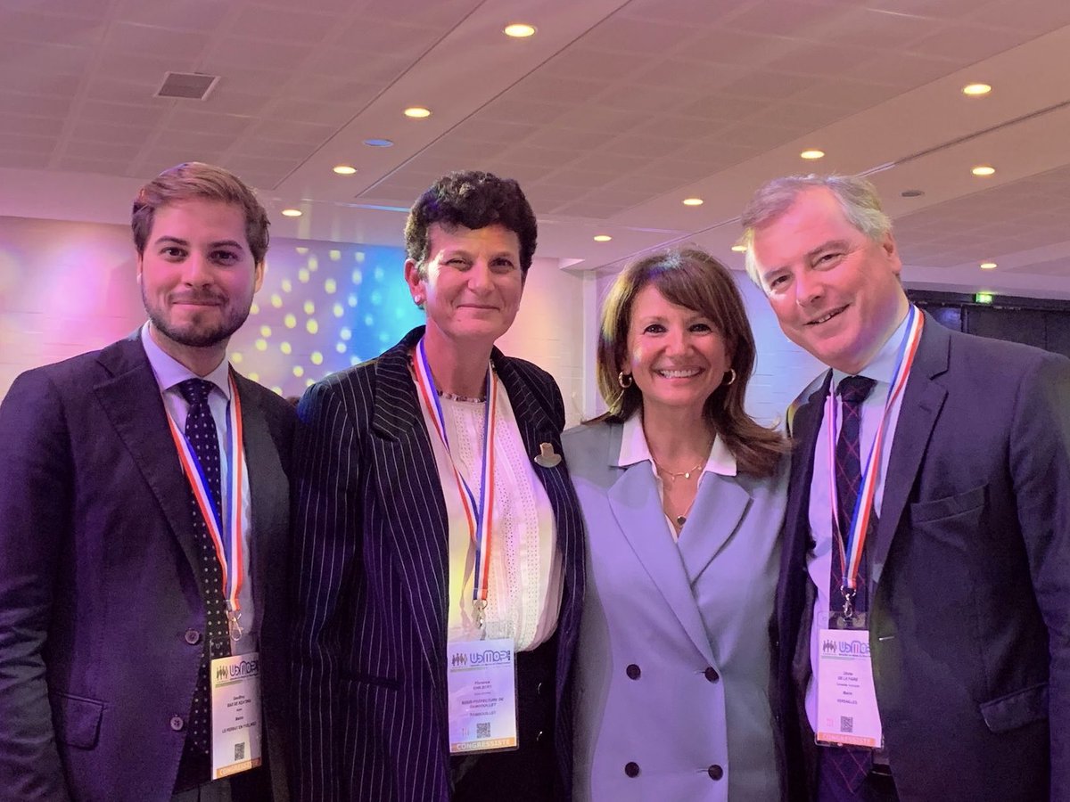 ToineBourrat's tweet photo. Quel plaisir d'avoir pu retrouver, dans un esprit convivial et studieux, les @Maires78 à l'occasion de l'#UDMOP.
L’équipe @8pourle78 autour de @gerard_larcher, toujours à l'écoute des #élus qui, chaque jour, font vivre les @Yvelines et une certaine idée de la décentralisation. https://t.co/4s05Jm3lv3