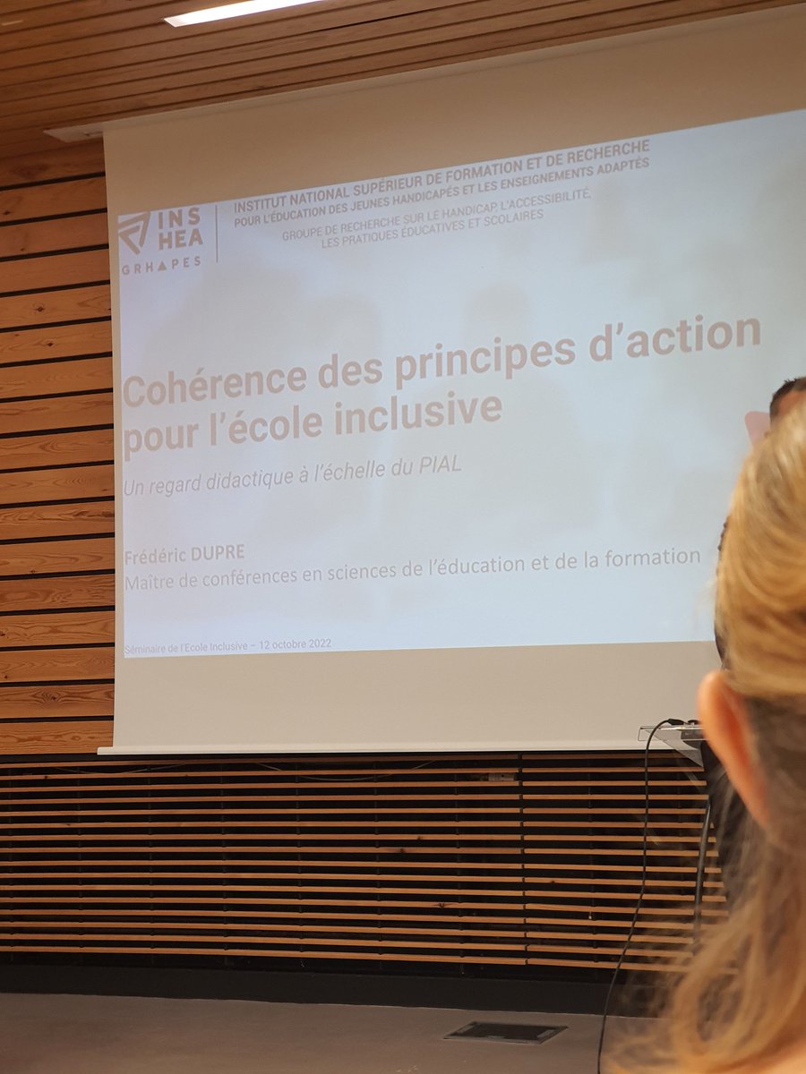 Yannick_Porte93's tweet photo. Très bel après-midi organisé par la DSDEN 93 autour de l'Ecole inclusive. Des échanges riches autour des quest° liées à l'accompagnement des élèves/ AESH,des quest° de bien-être et de pilotage  des PIAL.Des apports théoriques/pratiques au service des élèves et de leur réussite. https://t.co/RnXk9nXgbY