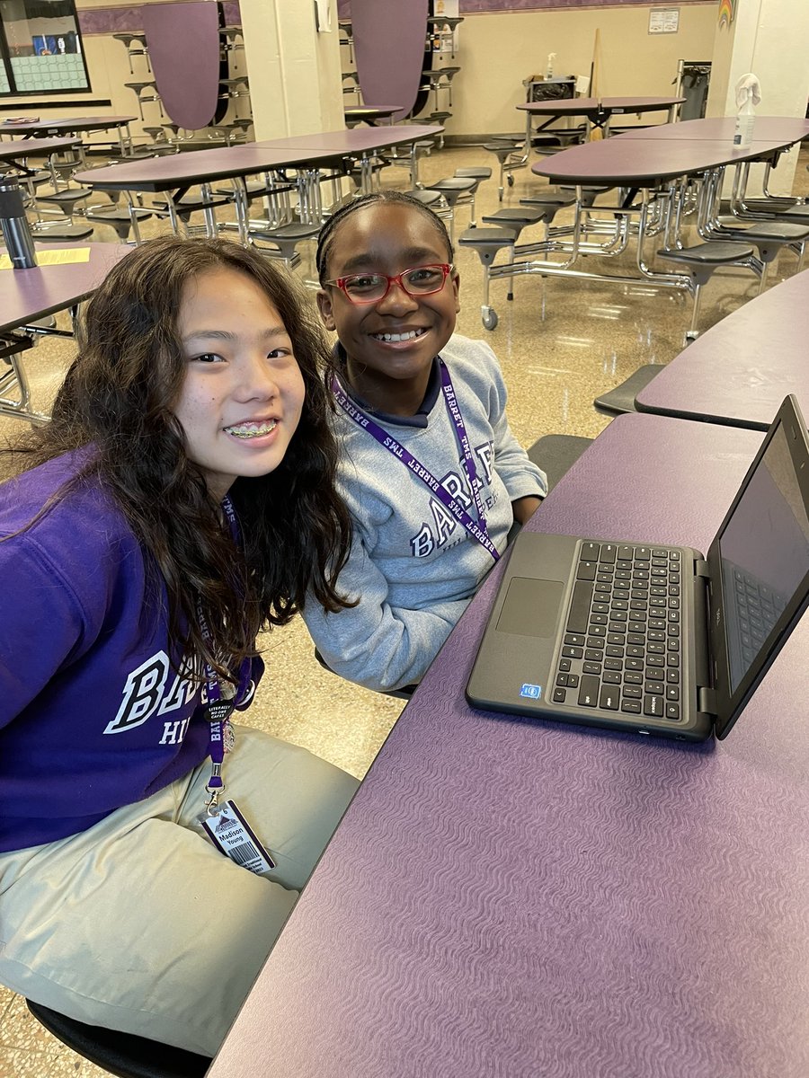 BarretReads's tweet photo. Some of our STLP kiddos working hard on their Level 1 project pitches! Barret TMS kiddos are going to pitch 3 projects this year! These kids have awesome ideas!💡@barretjcps @JCPSDigIn #KySTLP https://t.co/b2tH3XTw2u