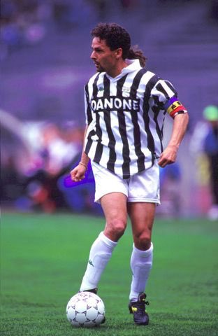 rapg4m3's tweet photo. @lapoelkann_ Lapo ti preghiamo di prendere in mano l’immagine , il brand e risollevare lo spirito della Vecchia Signora .
Lo spirito #Juventus é Eleganza , Concretezza , Bel Gioco , Innovazione , creare tendenze . @juventusfc @andagn https://t.co/iN4oWhnCqU