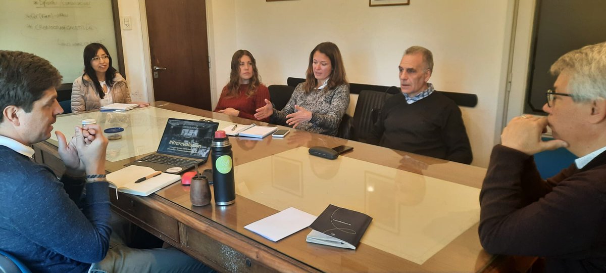 #MDQ Arrancamos en el rectorado de la <a href="/unmdp/">Universidad Nacional de Mar del Plata</a>  buscando sinergias, ampliando redes para sumar herramientas a los proyectos en incubación, ideando estrategias para atraer masa crítica a carreras #bio, y explorando cómo incentivar el espíritu emprendedor de las nuevas generaciones🚀