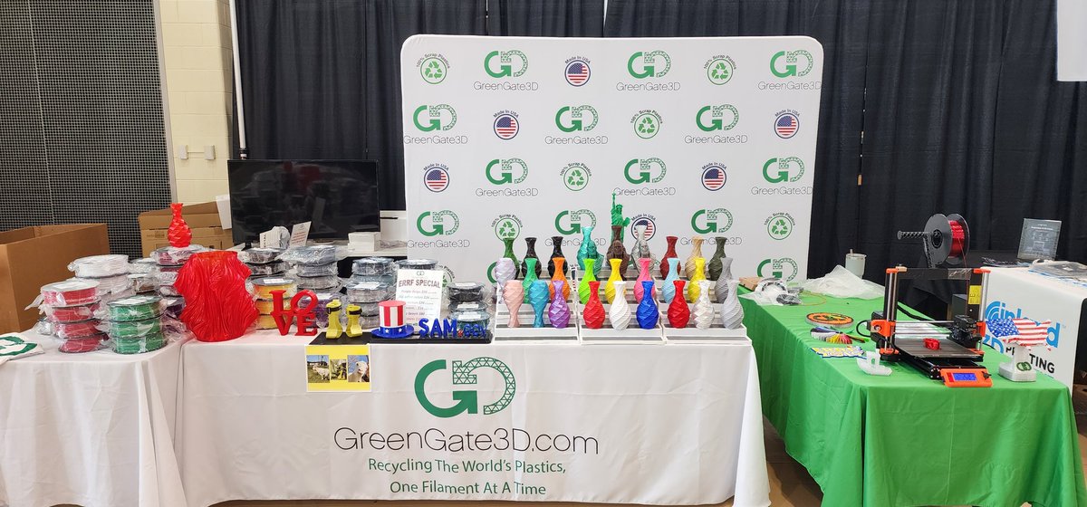 AlieneilA - #BeABetterHuman - #ChooseDecency tweet media