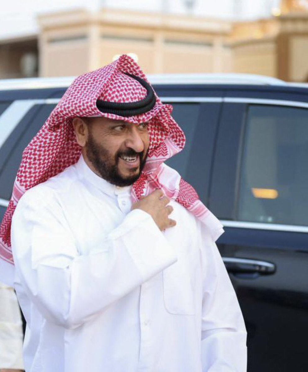 طلال خالد الأحمد أفضل نموذج وزير .. معتبر المنصب تكليف فعلا لا قولا ... 

سدد الله خطاك وأعانك الله خصوصا من أفه تجار السموم