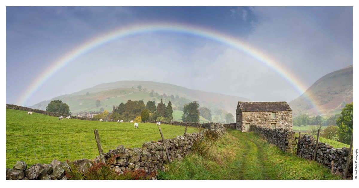 OSM_Photography's tweet photo. Occupation Road, Muker, this morning on a photography workshop. Unfortunately I can't guarantee to arrange this for every customer! #Swaledale #YorkshireDales https://t.co/FRGdUnUSfP