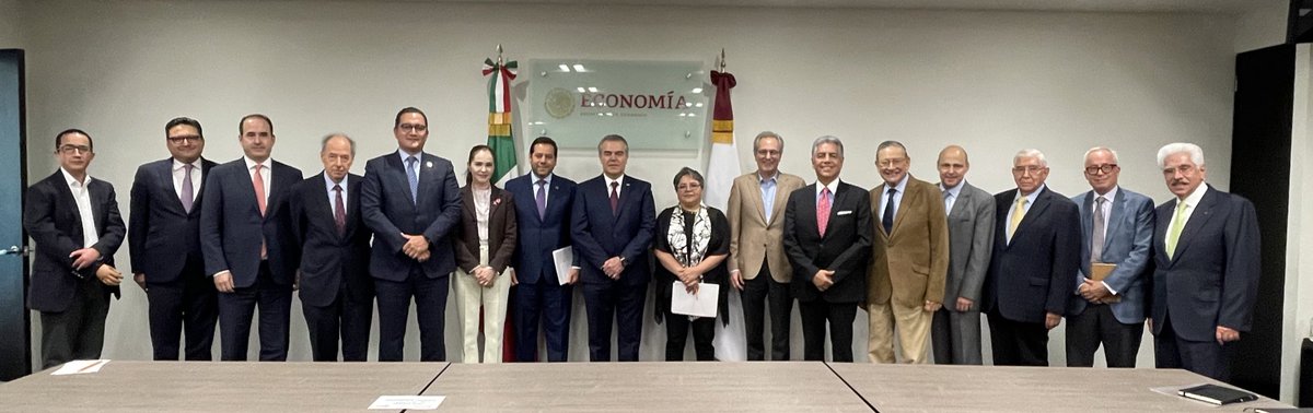 Un gusto dialogar con la Secretaria Raquel Buenrostro sobre las propuestas de la industria nacional para aportar al crecimiento y desarrollo económico de México. El trabajo coordinado con la <a href="/SE_mx/">Economía México</a>  siempre dará mayores frutos. #VisiónDeFuturo