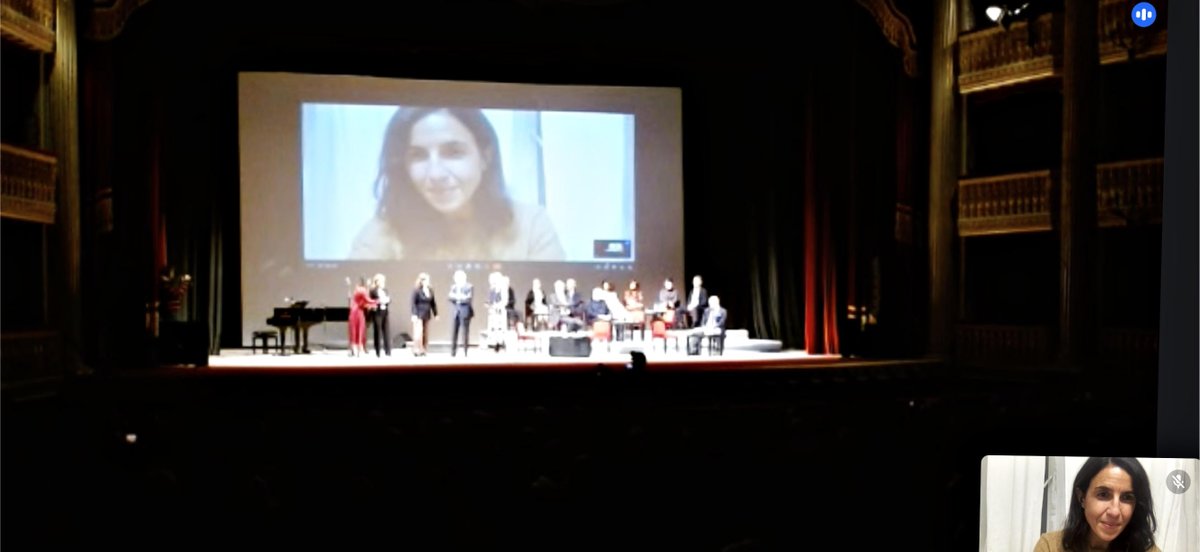 mannocchia's tweet image. Oggi avrei dovuto essere a Cosenza per ritirare il Premio per la Cultura mediterranea, Sezione Cultura dell’Informazione. Invece sono a Kyiv e l'ho ritirato così.

Ringrazio la giuria e tutte le persone presenti al Teatro Rendano, che spero di vedere presto dal vivo.