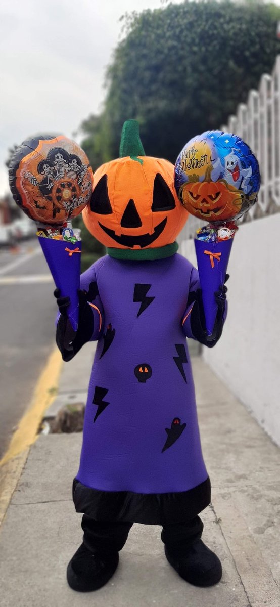 clauvark's tweet photo. Un regalo para ustedes como cada año 👻🎃
Así es que a pedir su calaverita 🍭🍫🧁
Gratis lo entrega nuestro calaverin
📌Tenemos opciones desde $380.00 más env��o 
#dulceotruco
#Halloween https://t.co/zb4qATsEhe
