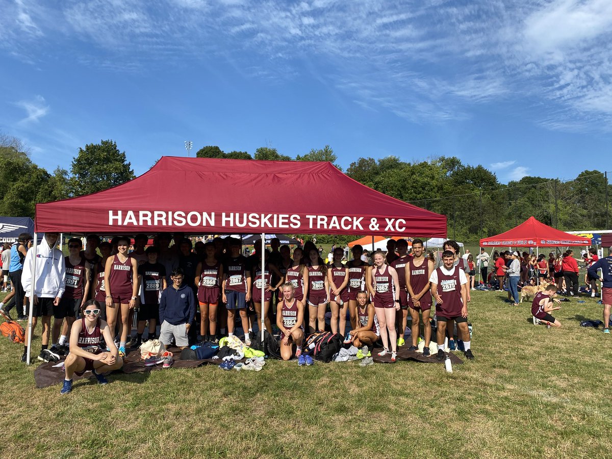 HHS_Husky_XC's tweet photo. League meet today!! Let’s go Huskies! https://t.co/Ucxf50Jfys