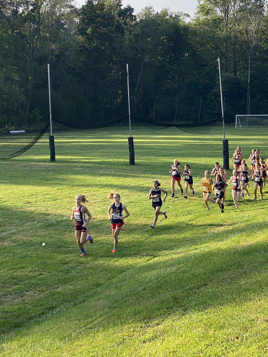 HHS_Husky_XC's tweet photo. League meet today!! Let’s go Huskies! https://t.co/Ucxf50Jfys