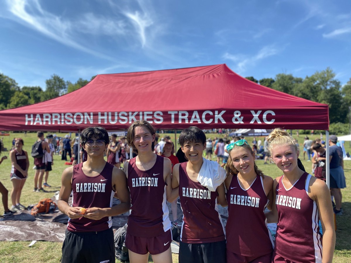 HHS_Husky_XC's tweet photo. League meet today!! Let’s go Huskies! https://t.co/Ucxf50Jfys