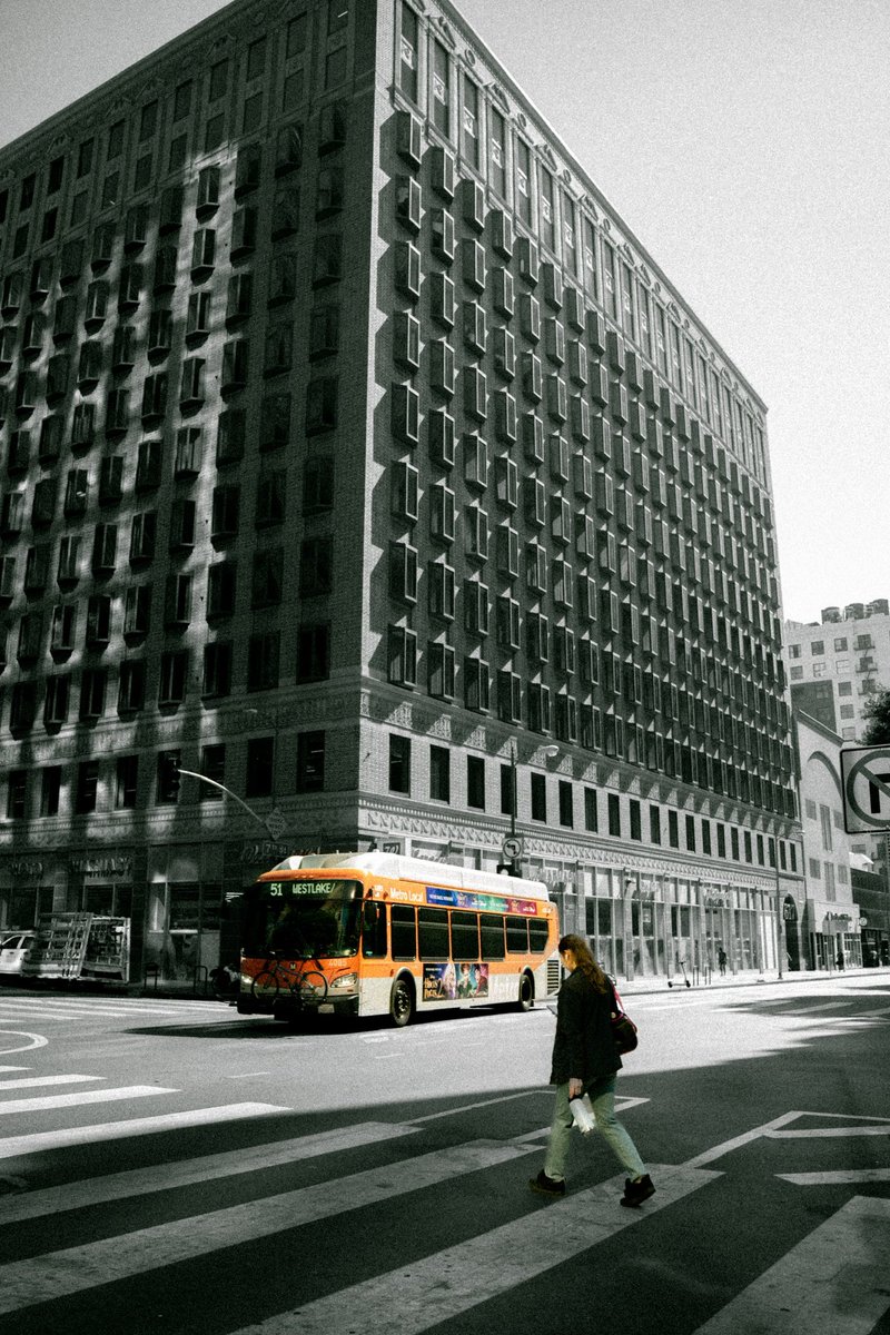 cxmarin's tweet photo. The ‘life’ in the city https://t.co/POymCnXpnx
