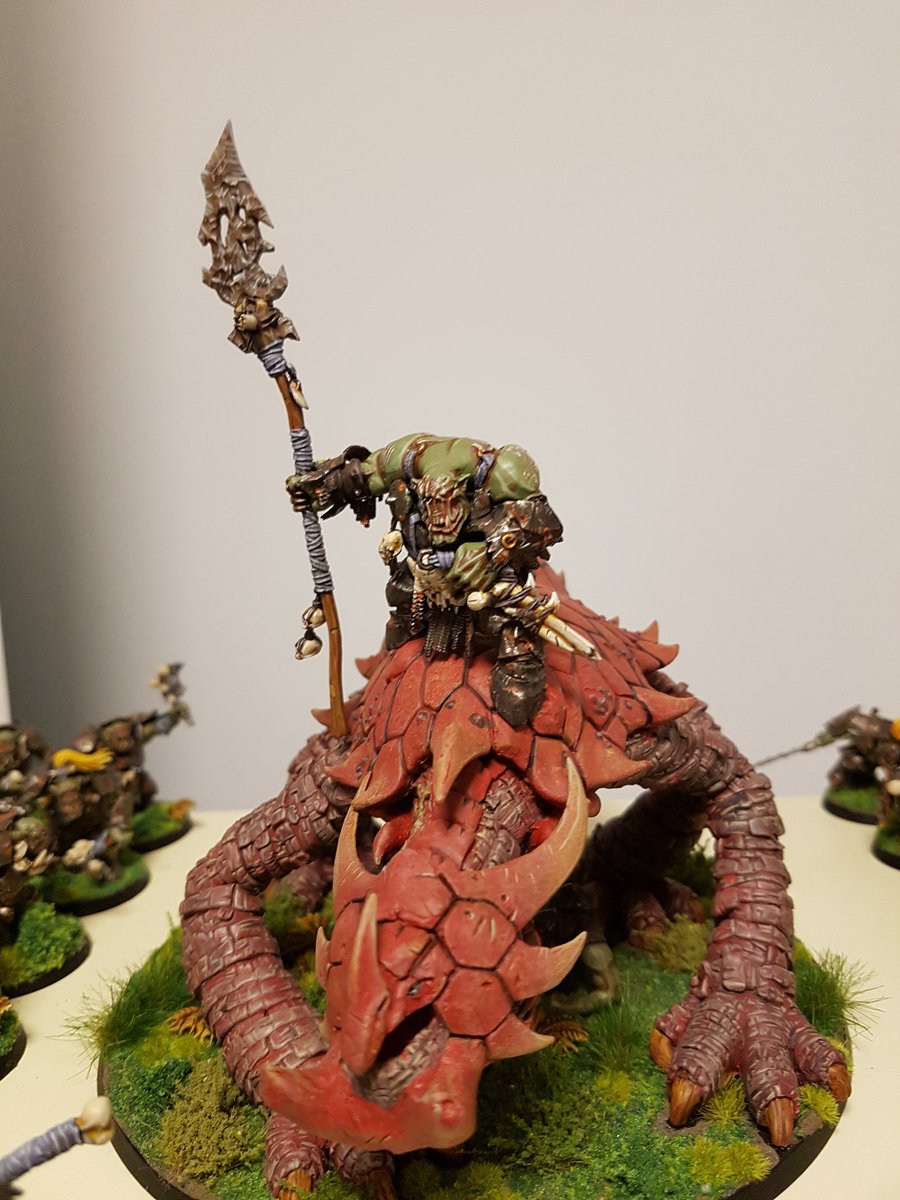 JDavenpott's tweet image. This absolute chonker. Took months to sculpt the Mawkrusha legs