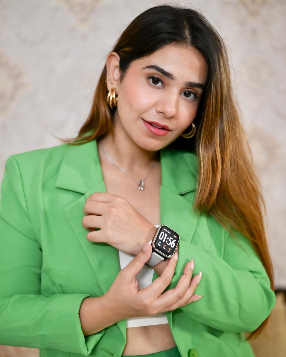 Timex_India's tweet photo. Anagha Tanwar flaunting a perfect watch for both your formal and casual looks!
Available on the Timex India website, shop now!
https://t.co/GxAUfxsvrh
⌚: Timex Fit 2.0 Square
#Timex #TimexIndia #TimexFit2 #Smartwatch #FitnessWatch #TimexSmartCalling #SquareCalling https://t.co/3cXETcnRL4