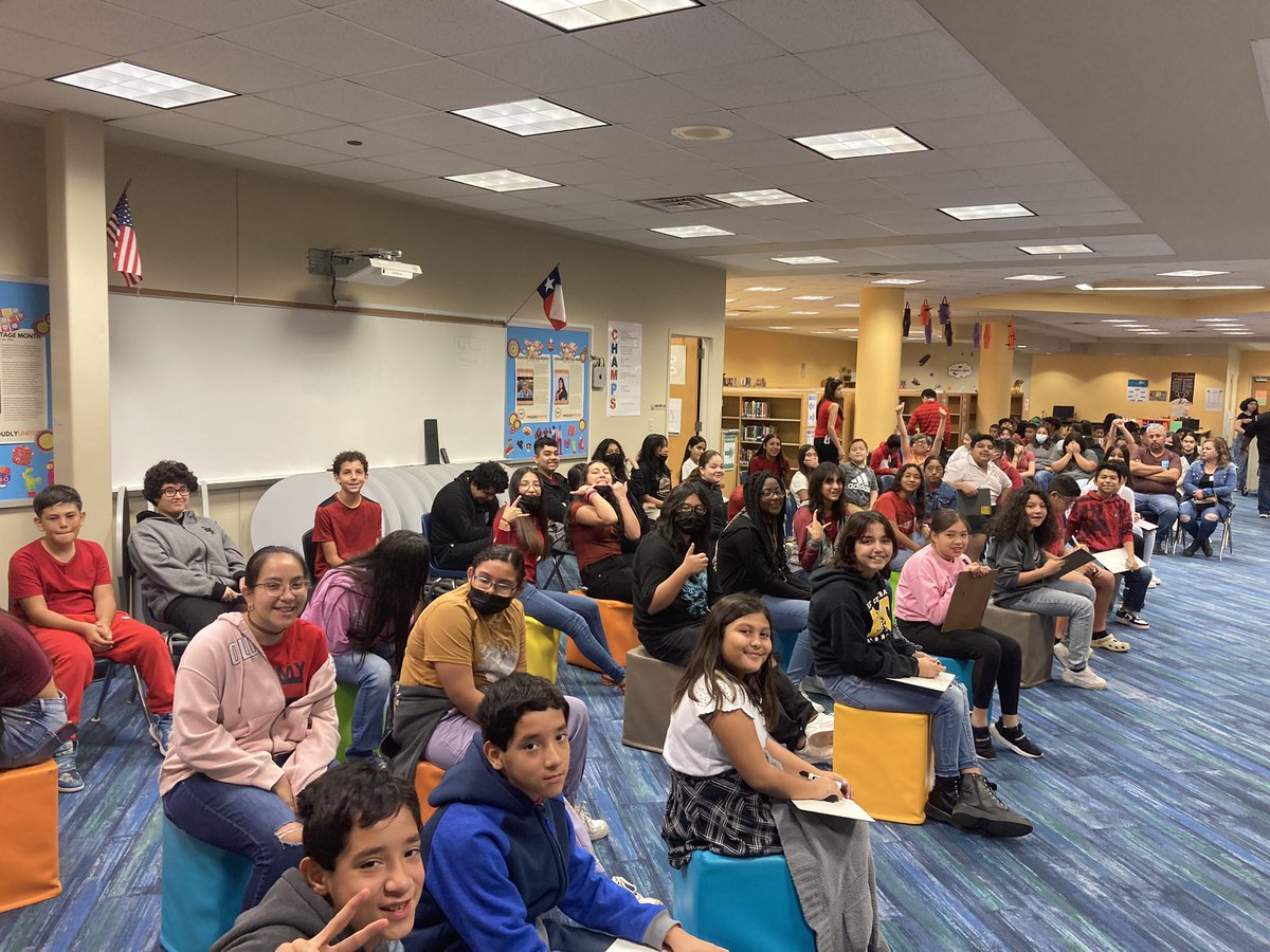 mrmorales137's tweet photo. SPANISH SPELLING BEE!
H-E-R-I-T-A-G-E HURRICANES!  @HMSHurricanes @ECISDtweets @EcisdBilEslLote lectura4L! https://t.co/Ht4MrW9rfK