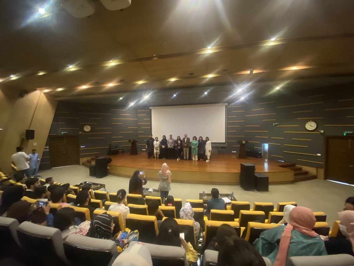 JunaidHussainAk's tweet image. A penal discussion was held on Pakistan's Climate Diplomacy:
Bridging the Divide between Theory.

Thanks to #FASSS who provide us these great opportunities at our very beginning. 
@fass_air