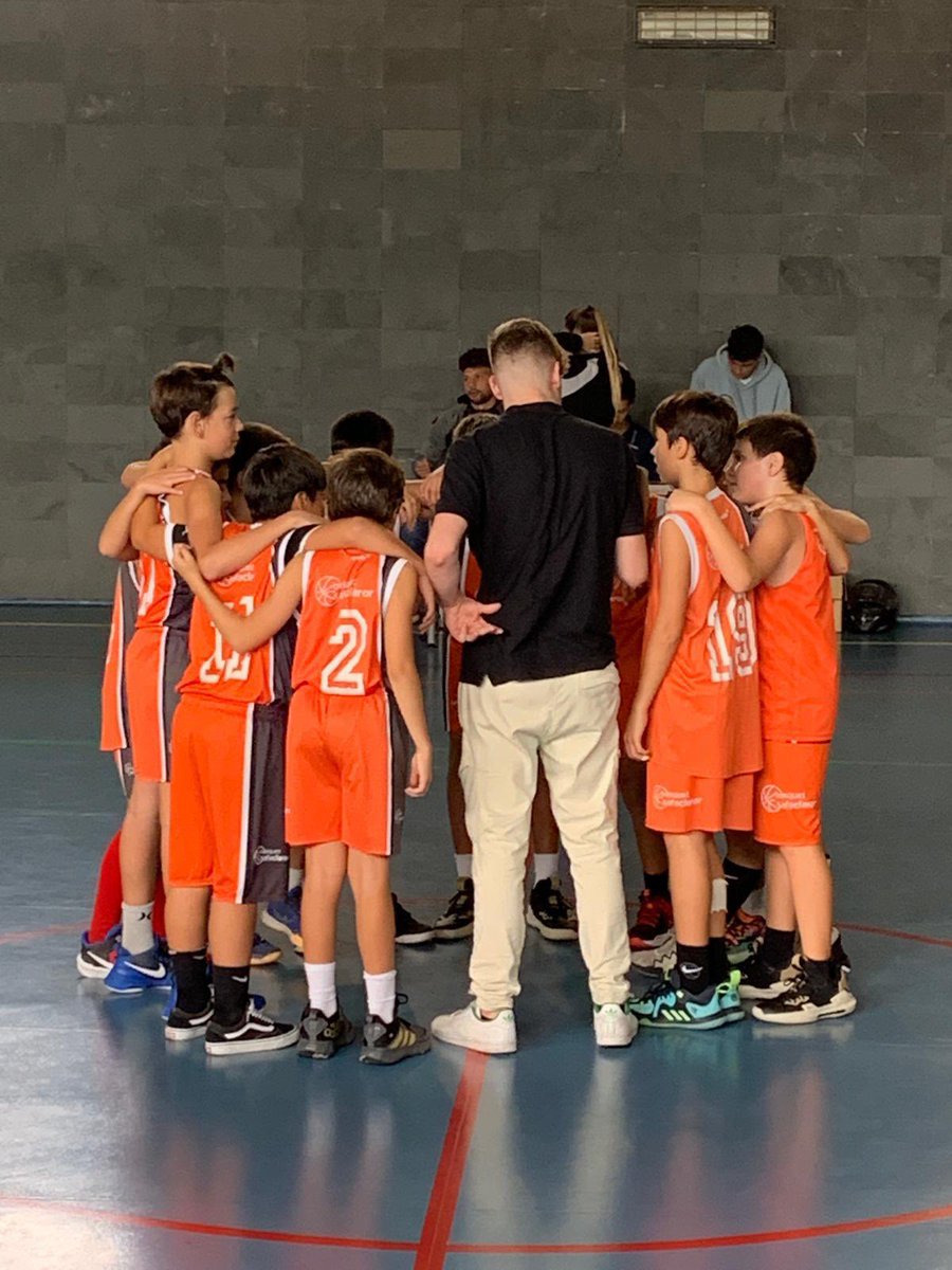 safaclaror's tweet photo. RESULTATS | 🏆 C.c. Pre-Infantil Masculí
Escolapis Sarria 3️⃣6️⃣
#PrInfMasc 5️⃣7️⃣
#SafaClaror | #ForçaSafa https://t.co/PXanAtQPZM