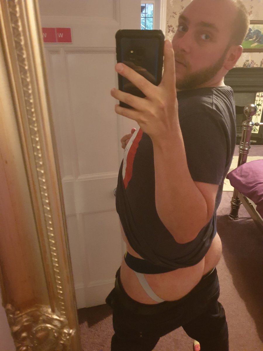 BabyBear_BB22's tweet photo. I do love a jockstrap #easyacess 😝🐻😏 https://t.co/K9yl8Wjpnh