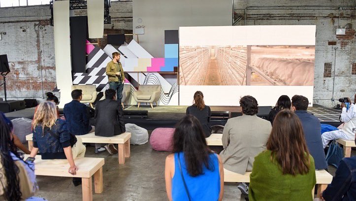 thoughtforfood_'s tweet photo. 🍄 @ecovative's CEO Eben Bayer opened #GenerationFest with an inspiring talk about his journey from the #farm where his family raised pigs, to his obsession with #mycelium, to the professor who changed his life by encouraging him to join a #startup challenge. https://t.co/S5nsoQ6QsN